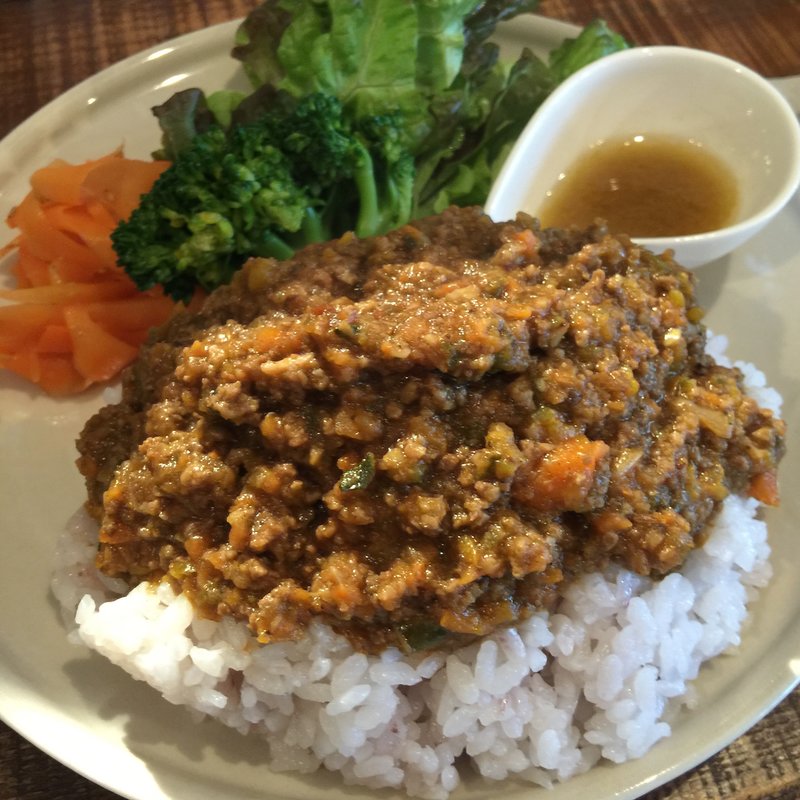 ドライカレー(Saji （サイ）)