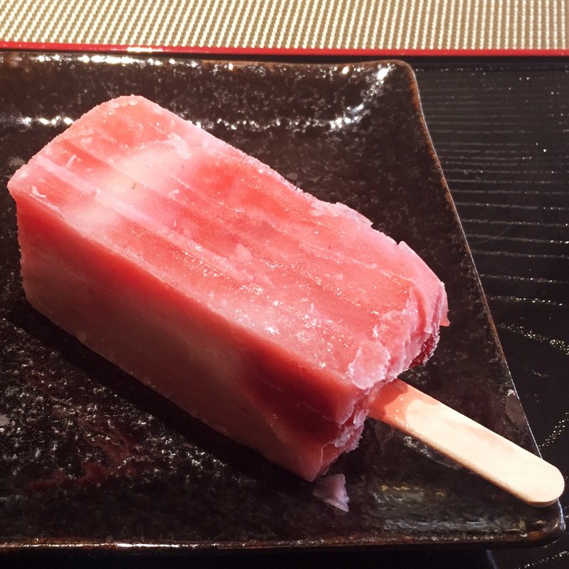 葛れんあいす(いちごみるく)(かきはち 本店)