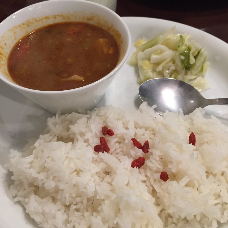 薬膳カレー(ディデアン招きねこ)