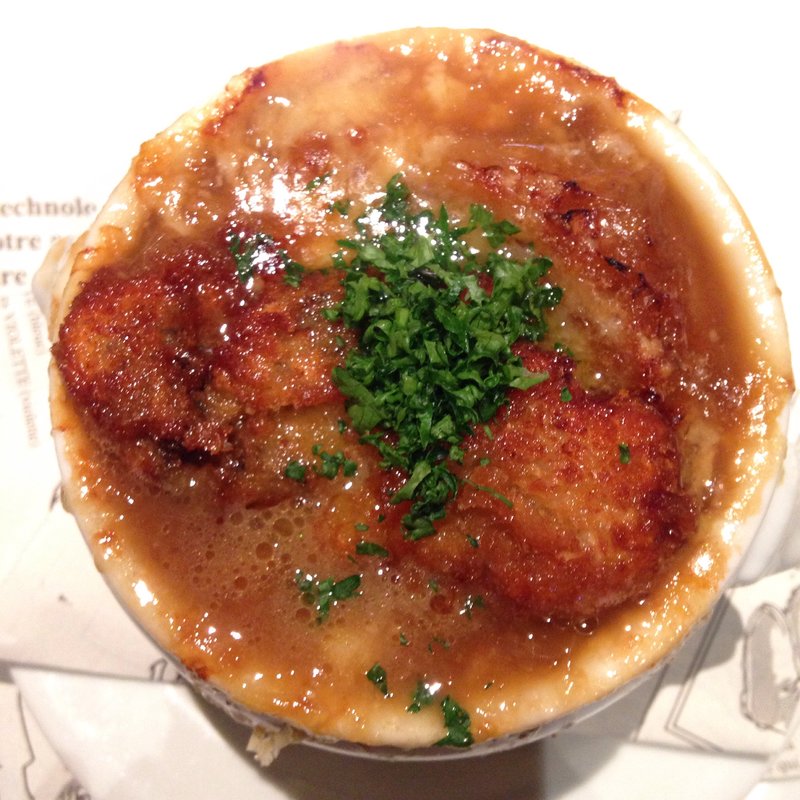 オニオングラタンスープ(牡蠣フライ載せ)(ラ・ピッチョリー ドゥ ルル)