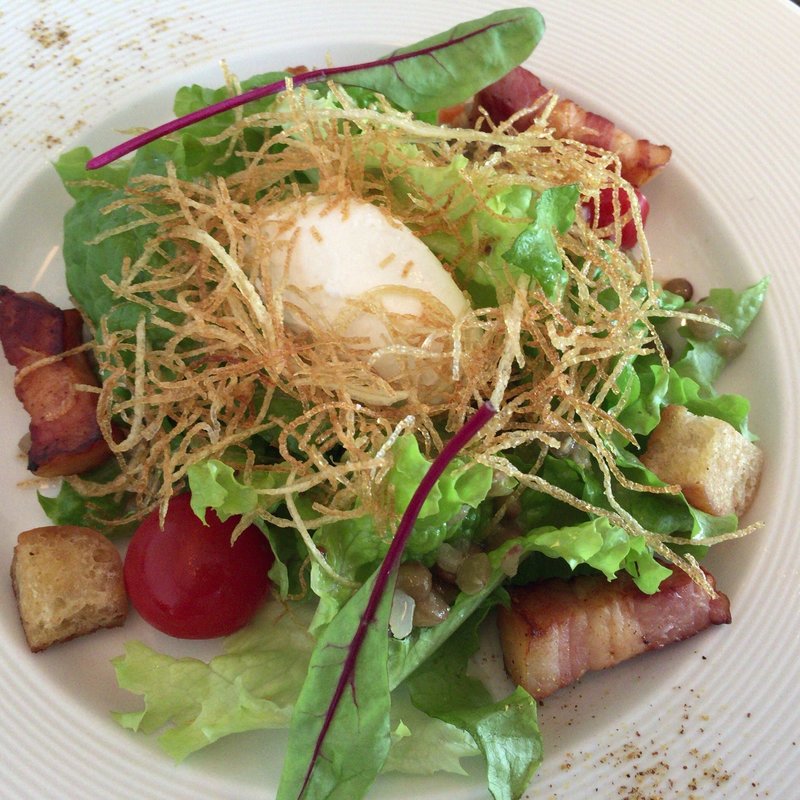 リヨン風サラダ(BREEZE OF TOKYO (ブリーズ・オブ・トウキョウ))