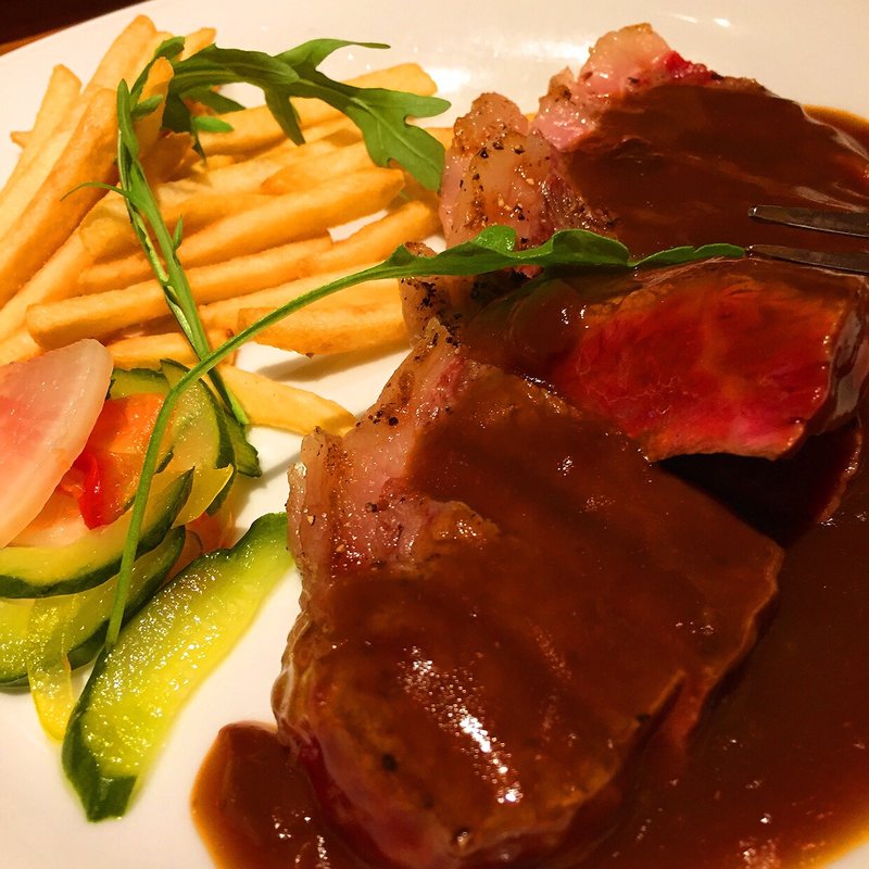 豊西牛ステーキ(ザ ミート ロッカー （The Meat Locker）)