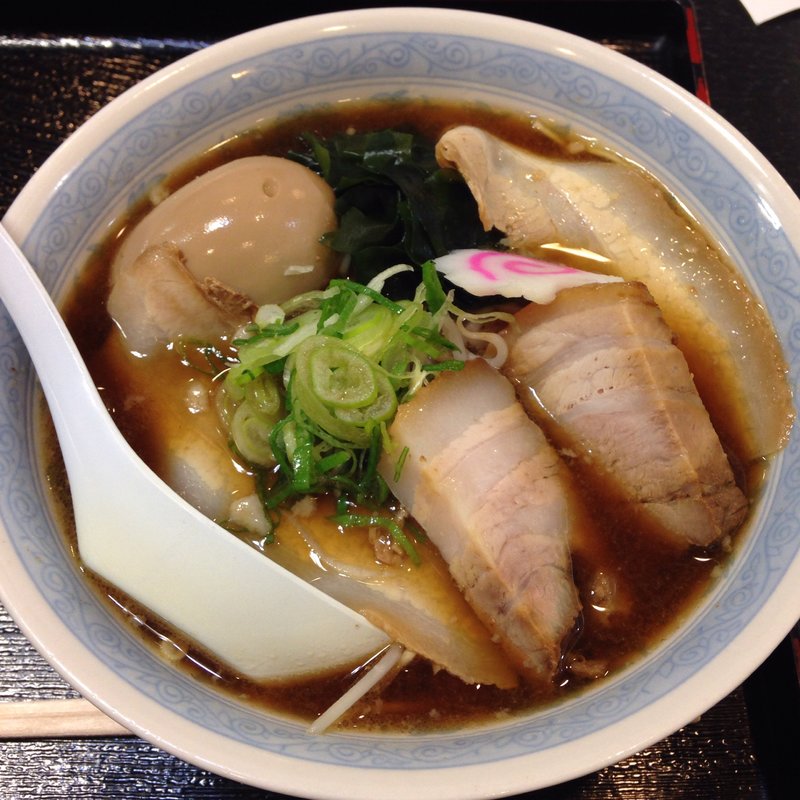 特性トッピング盛り和風ラーメン(花ごよみ)