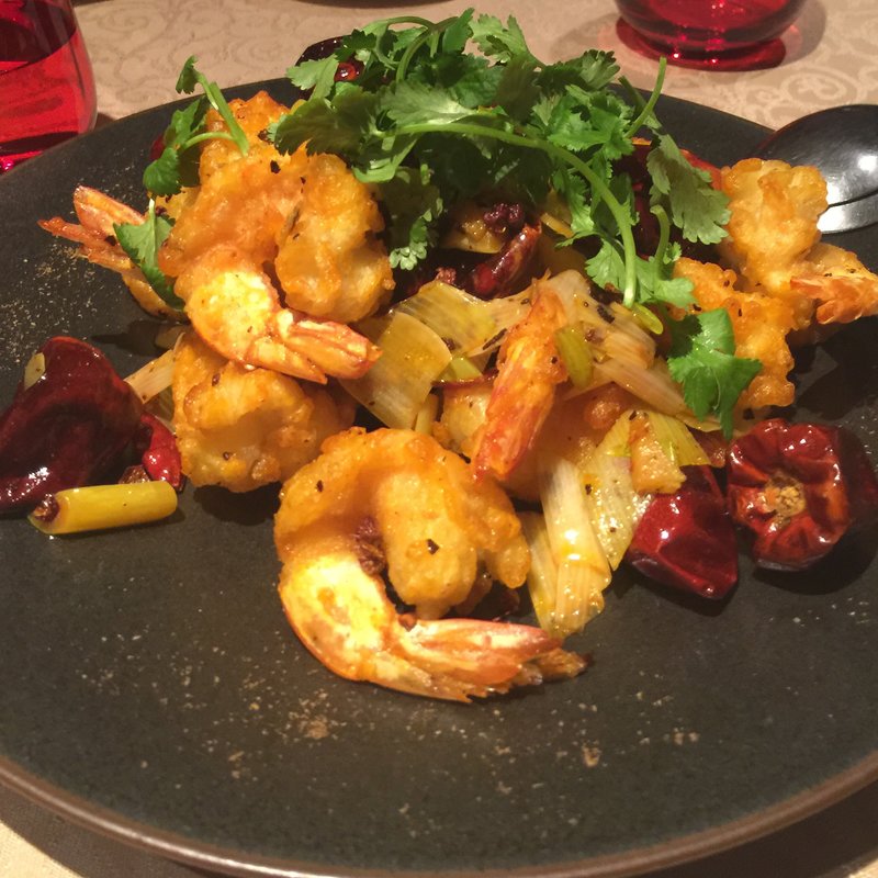 大海老とたっぷり唐辛子の四川風炒め(エピセ 西麻布)