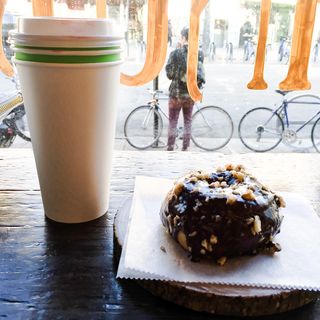 chocolate doughnut(Dun-Well Doughnuts)
