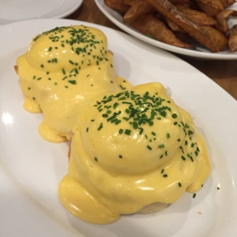 スモークサーモンベネディクト(クリントン・ストリート・ベイキング・カンパニー （CLINTON ST. BAKING COMPANY & RESTAURANT）)