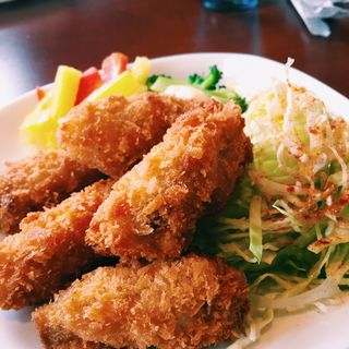 カキフライ定食(Javi restaurante y bar ハビ レストラン イ バル )