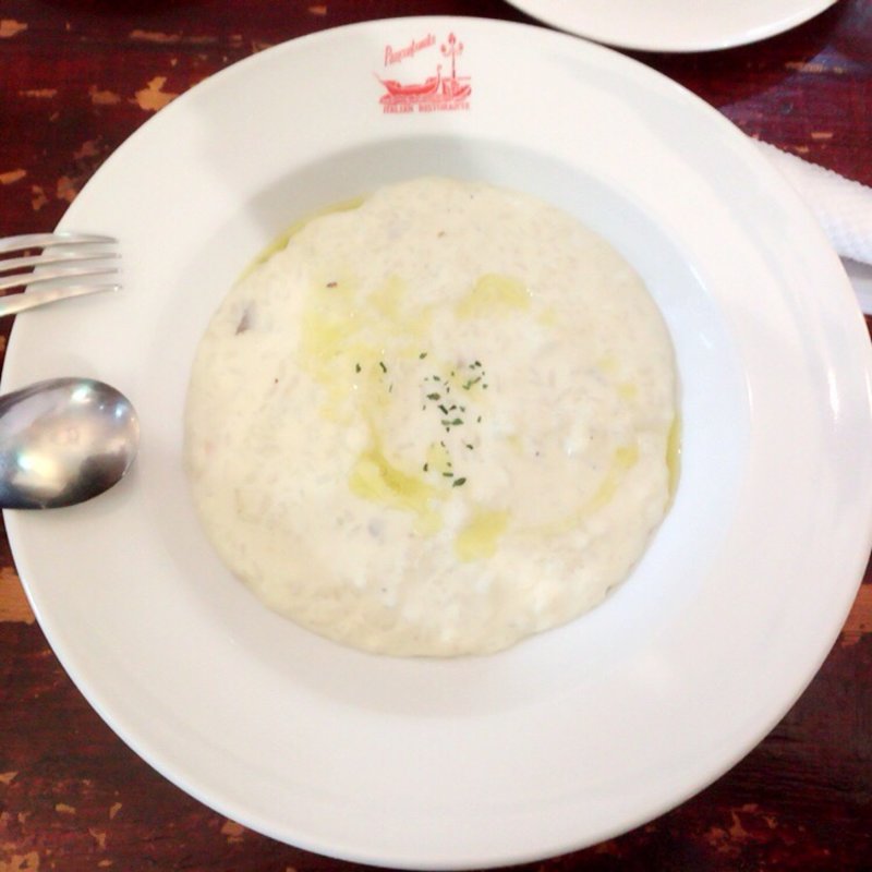 魚介類のガーリックソテー(パンコントマテ 自由が丘店)