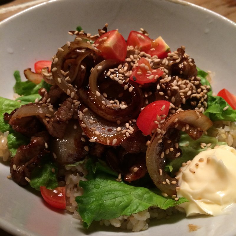 豚丼(カザミドリ )