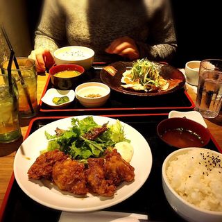 (SOMA CAFE)