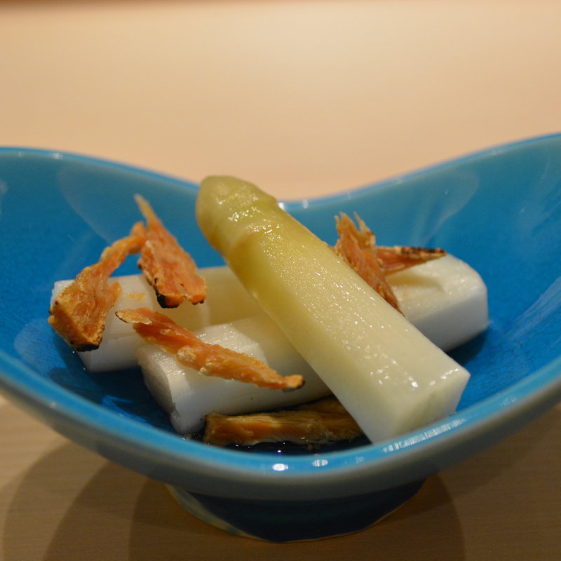 ホワイトアスパラ(鮨さゝ木)