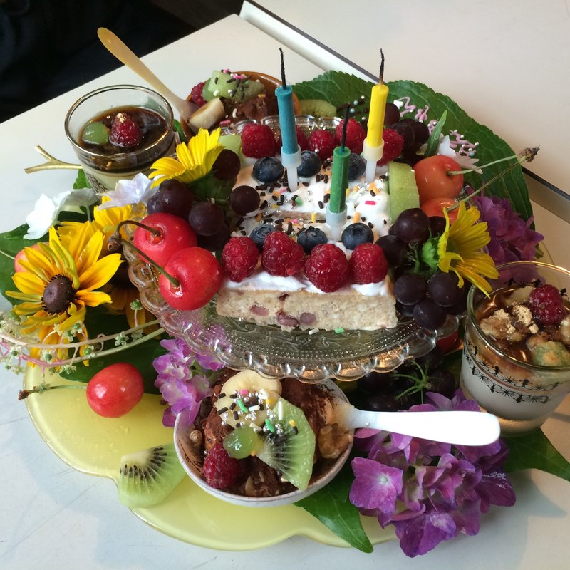 バースデーケーキ🎂サプライズ✨(カザミドリ )