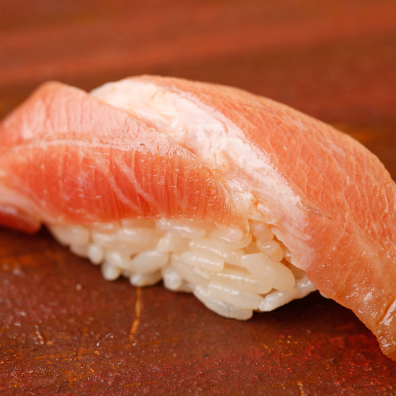 大トロ(鮨 麻葉)