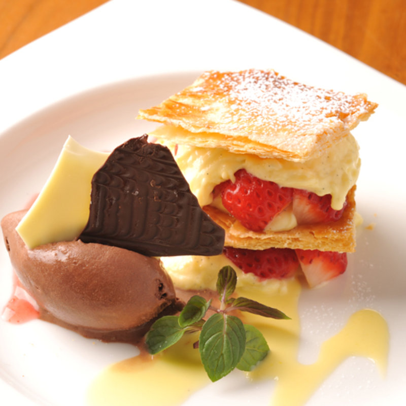 苺パイ(TAPAS DINING at)