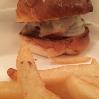 MOCHI cheese burger(バーガーマニア 恵比寿店 （Burger Mania）)