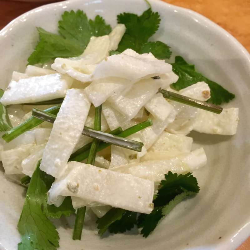 大根とパクチーの柚子胡椒マヨネーズ和え(イムイェム （イムイエム）)