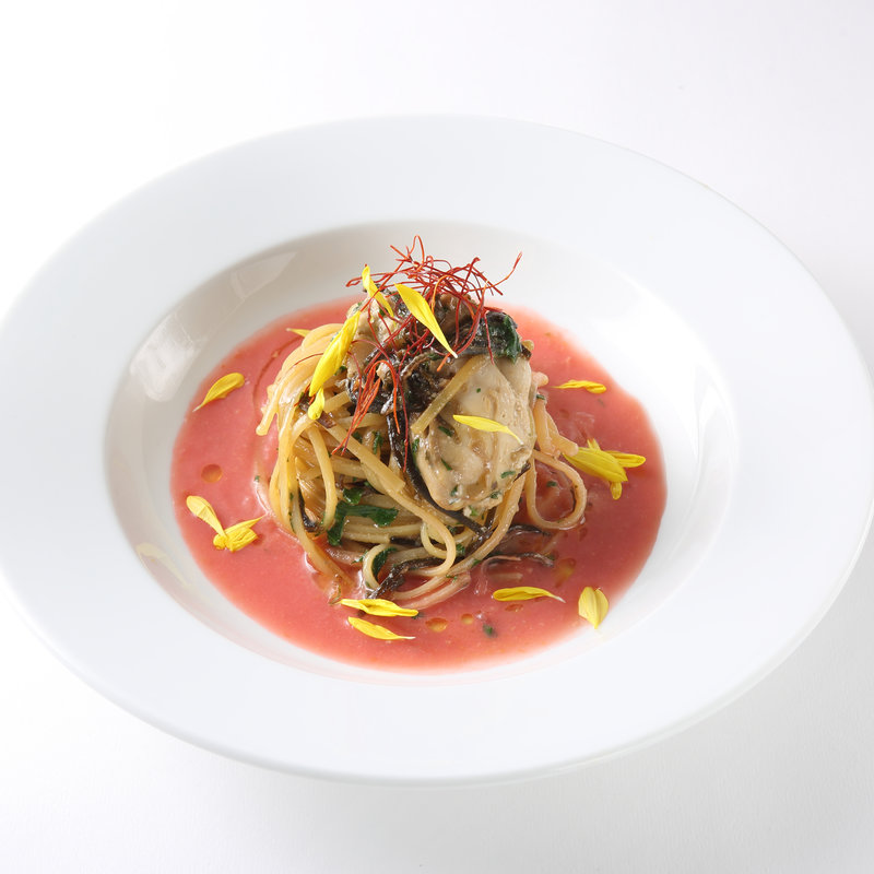  真牡蠣と塩昆布のバベッティーニ カブのピュレソース(天現寺ガーデン （【旧店名】NAKAHARA）)