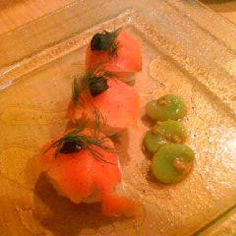 サーモン寿司(焼き鳥居酒屋 酉吉 代々木上原)