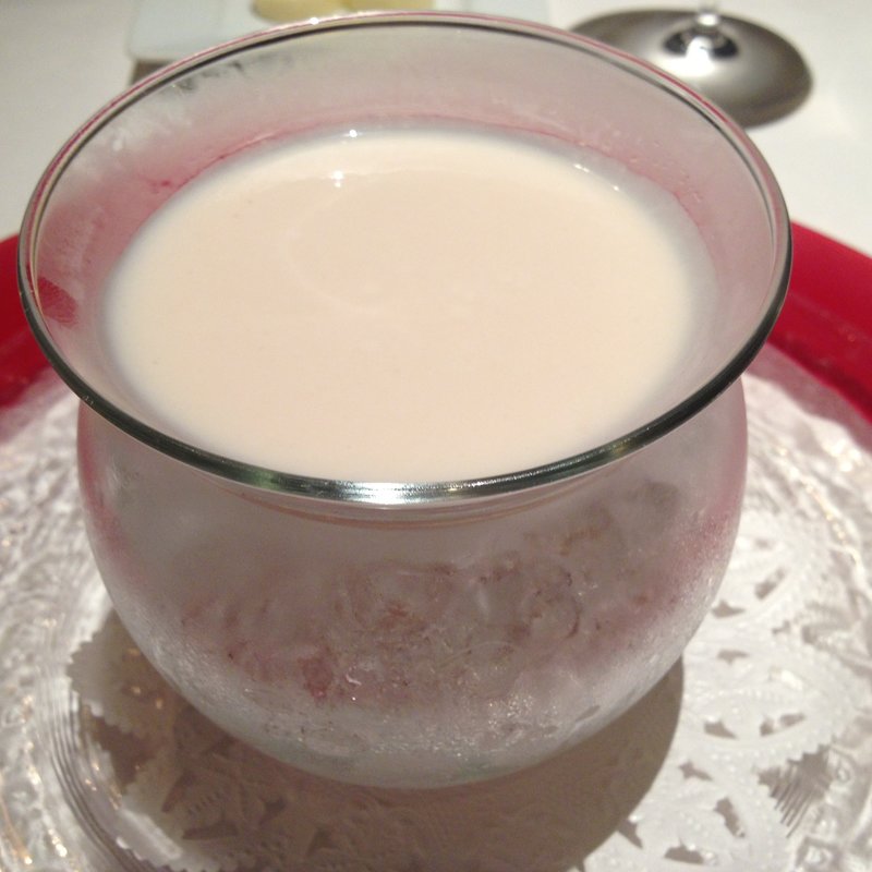 モモの冷製スープ(La Grande Table de KITAMURA)