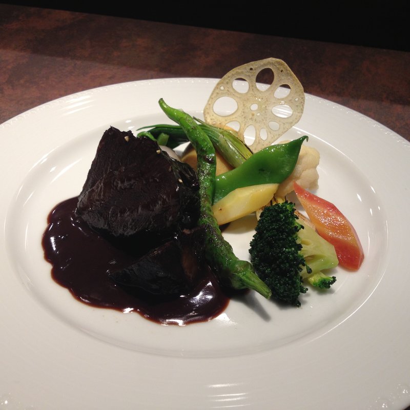 牛ホホ肉の赤ワイン煮込み(Le Beaucoup)