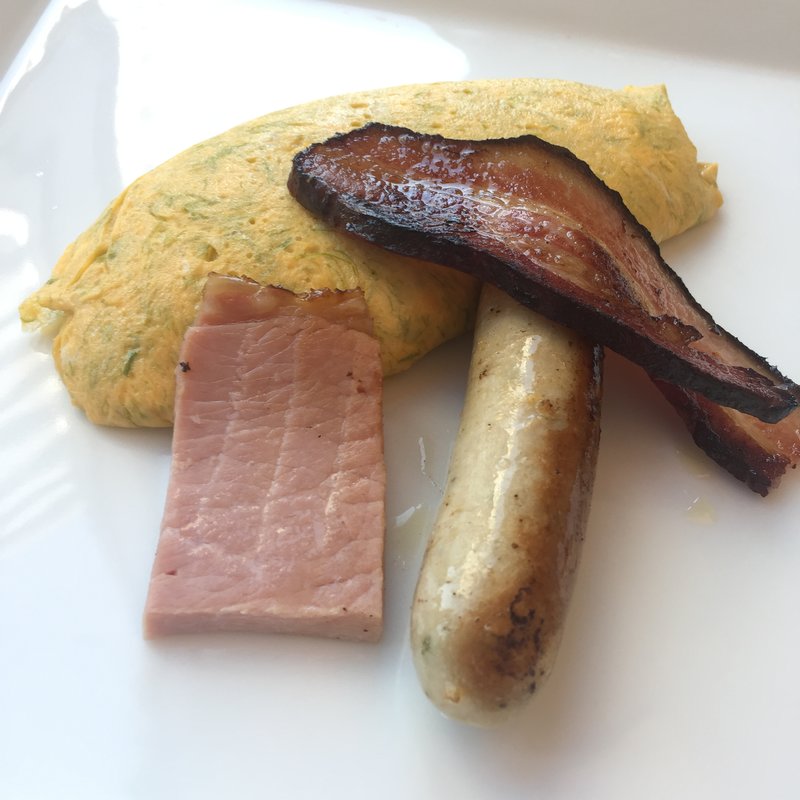 オムレツ　ベーコン(ラ ベデュータ （La Veduta）)