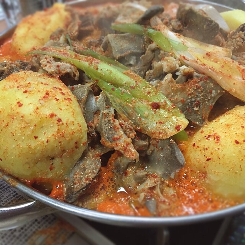 カムジャタン（小）(伝統韓国料理 松屋)