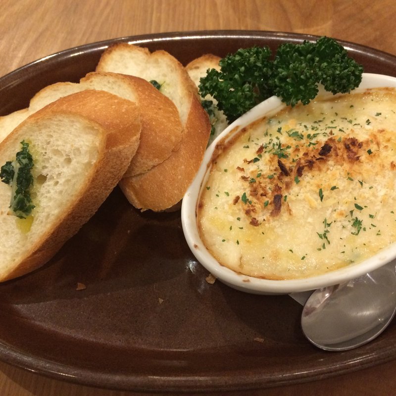 牡蠣とほうれん草のグラタン(新宿 オイスターズインク)
