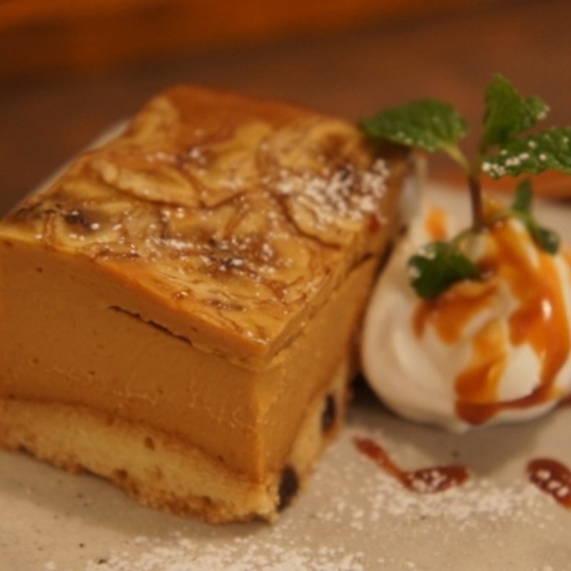 キャラメルバナナのベイクドチーズケーキ(knut cafe+hairsalon)