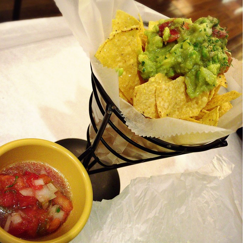 ワカモレ＆サルサチップス(ダンシングクラブ東京)