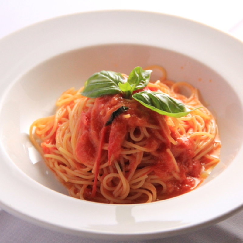 フレッシュトマトパスタ(トラットリア　ガルガ)
