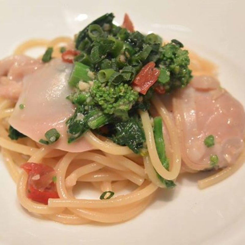 鮮魚と菜の花のパスタ(トミーノ　ラ　カーザ　ノストラ （Tomino La casa nostra）)