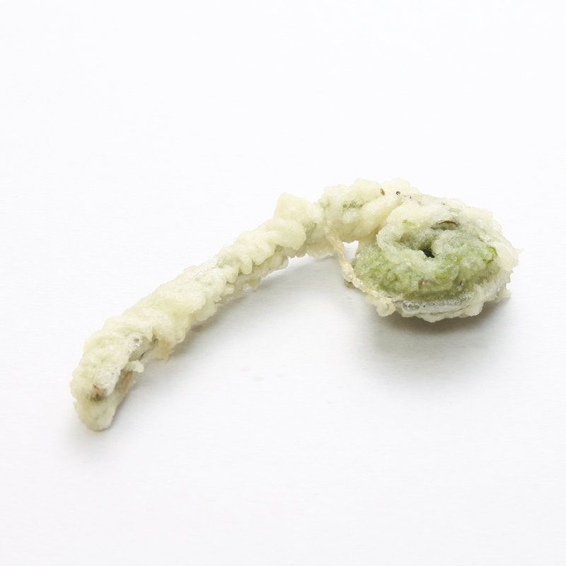 こごみの天麩羅(天ぷら 天秀(てんひで)新宿)