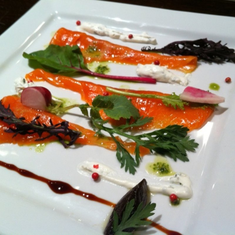 サーモンのカルパッチョ(中目黒 鉄板焼 獅子丸 Lounge440)