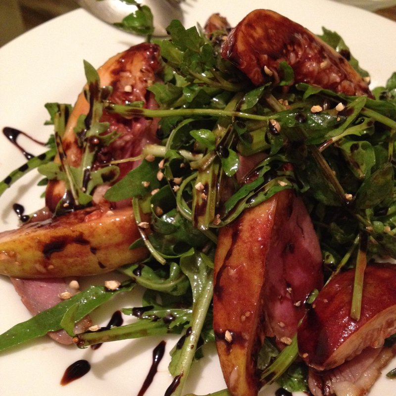 ルッコラとイチジクのサラダ(kitchen cero)