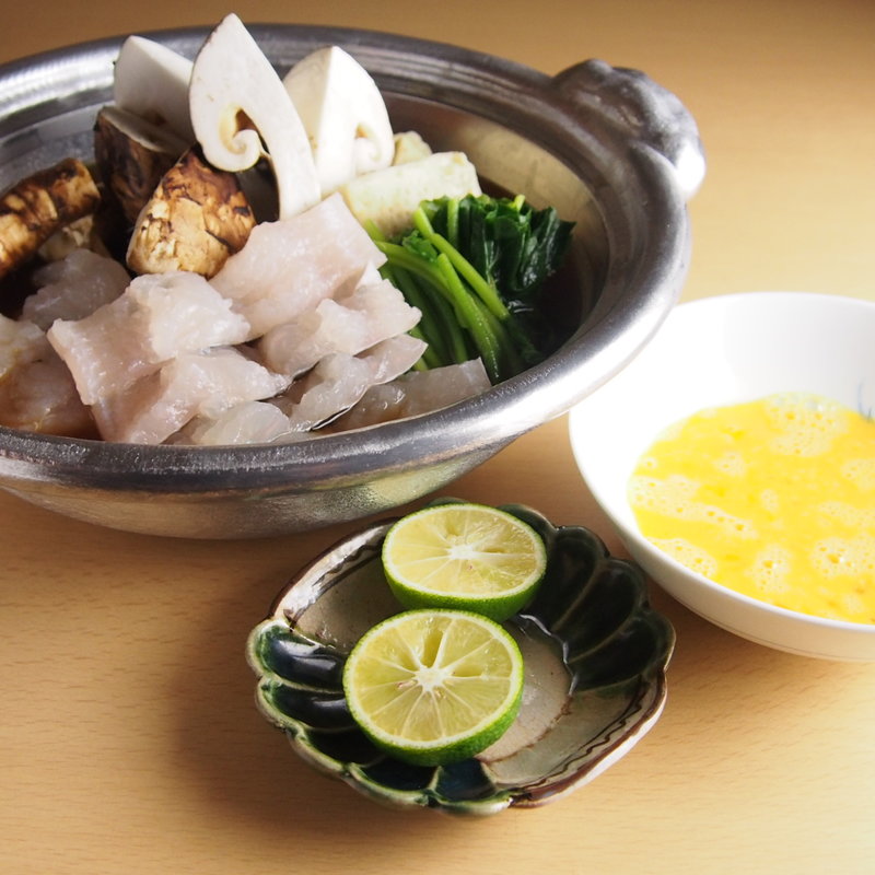 松茸と鱧のすき鍋(哲庵 （てつあん）)