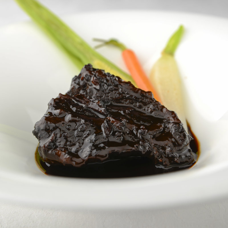 牛ホホ肉の赤ワイン煮込み(銀座フレンチ＆ワインバー地球星)