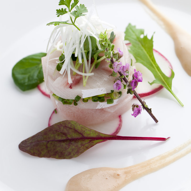 真鯛のカルパッチョ(銀座フレンチ＆ワインバー地球星)