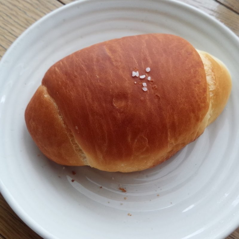 塩バターロール(マイピア )