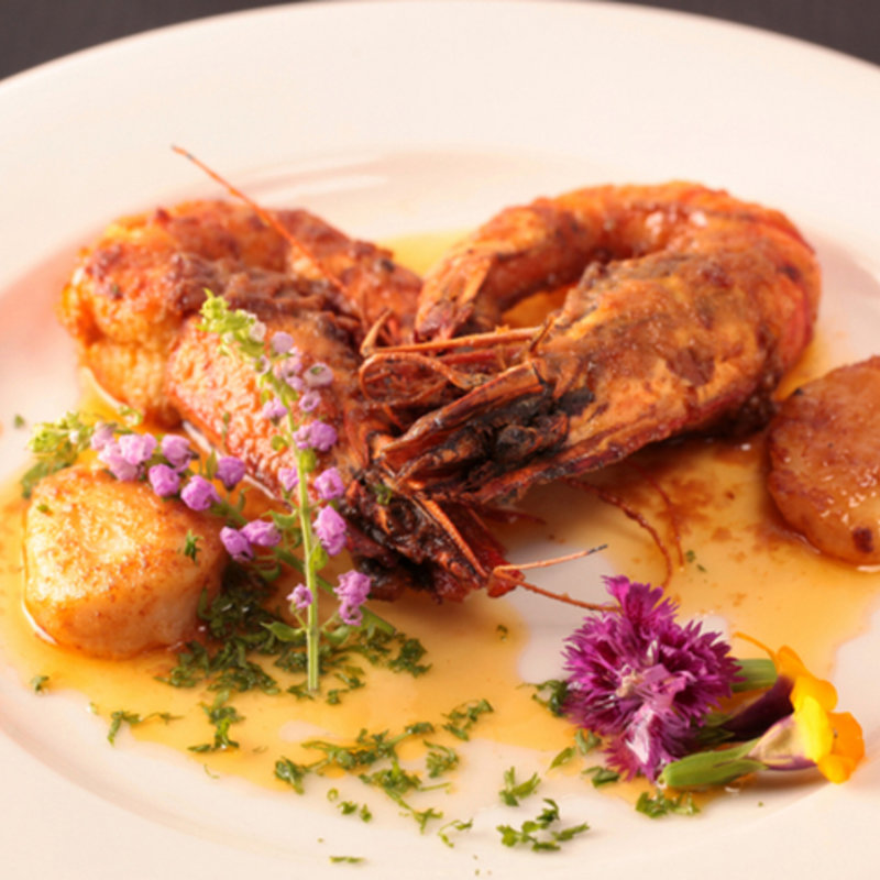 海老とホタテのグリル(多国籍ダイニング 花)