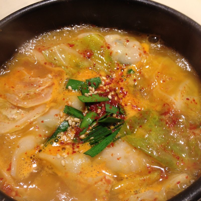 ピリ辛水餃子(月来ル)