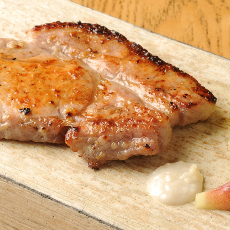 豚肉のグリル(うふふ 新宿住友ビル店 炭火焼・熔岩焼 SUMIBI DINING)