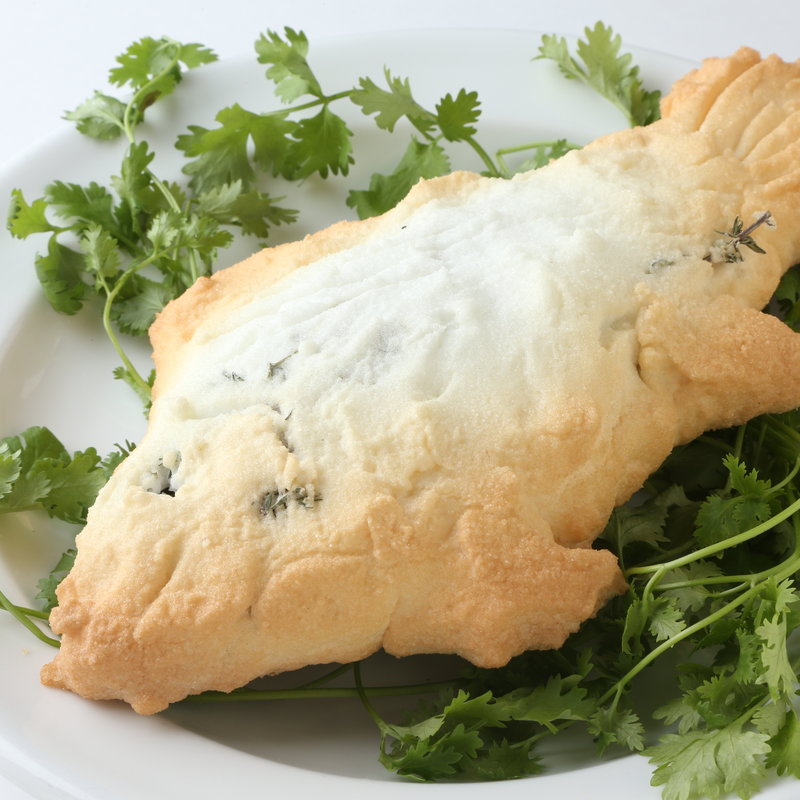 真鯛の岩塩焼き(高田馬場1丁目バル ウルスラ （URSULA）)