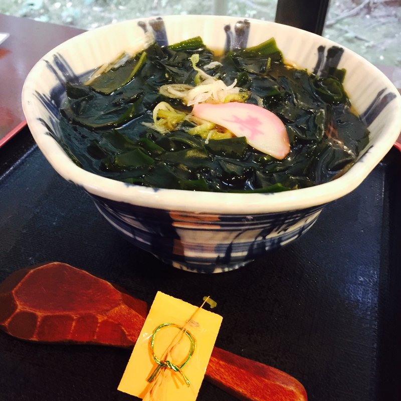 わかめそば(一休（ひとやすみ）)