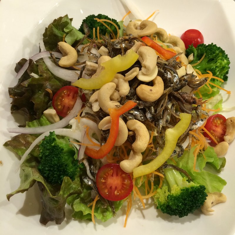 かりかりジャコサラダ(すし和食のお店田まい （たまい）)