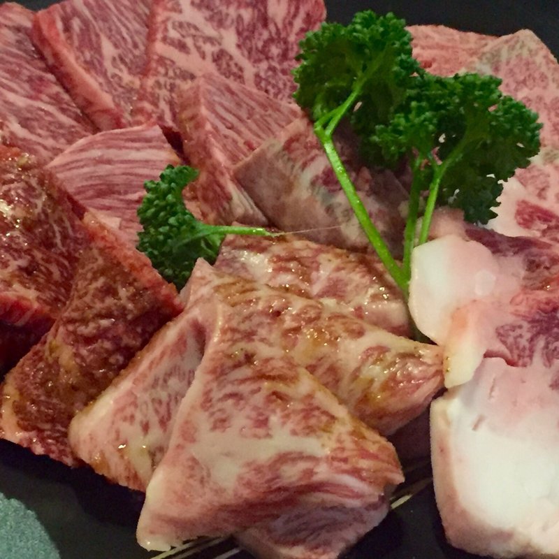 希少部位盛り合わせ(和牛の壺 やまむら)