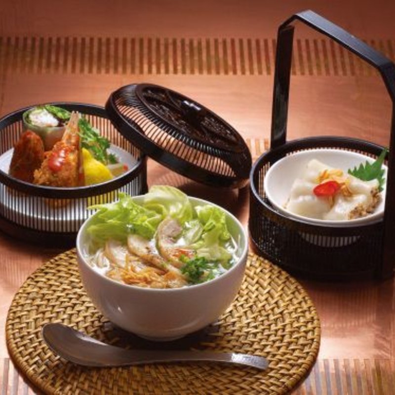 たっぷり野菜とチキンのフォーセット(ヴェトナム アリス 銀座店)