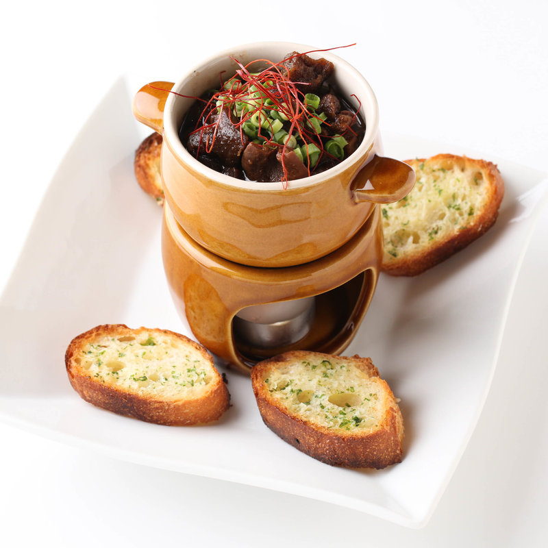 モツ煮　バケット(西麻布 NEST カラオケバー)