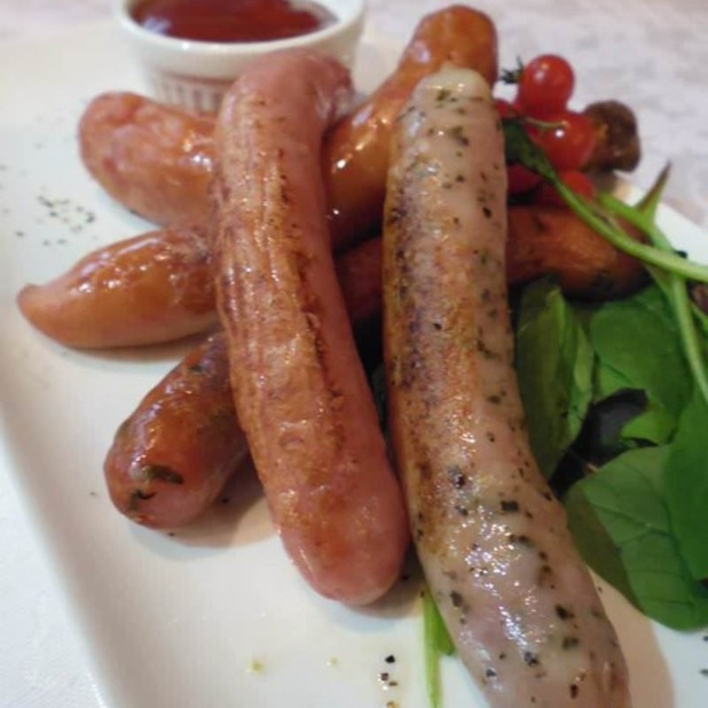 グリルソーセージ(秋葉原ダイニング ラフィーネ)