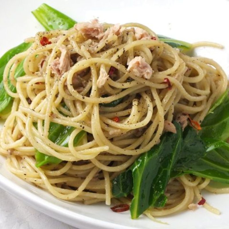 ツナとキャベツのアンチョビペペロンチーノ(秋葉原ダイニング ラフィーネ)