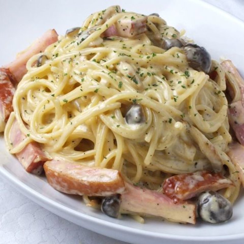 熟成ベーコンときのこのカルボナーラ(秋葉原ダイニング ラフィーネ)